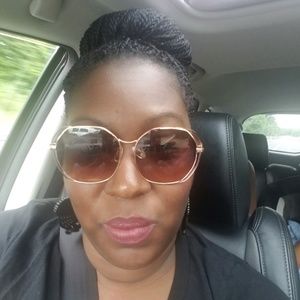 Meet your Posher, Kamesha